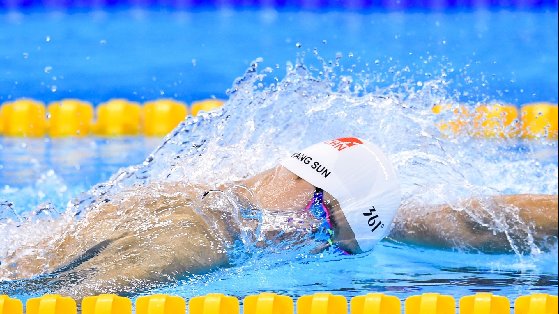 逆转之夜,王哲林扛起全队,湖人逆转福建队